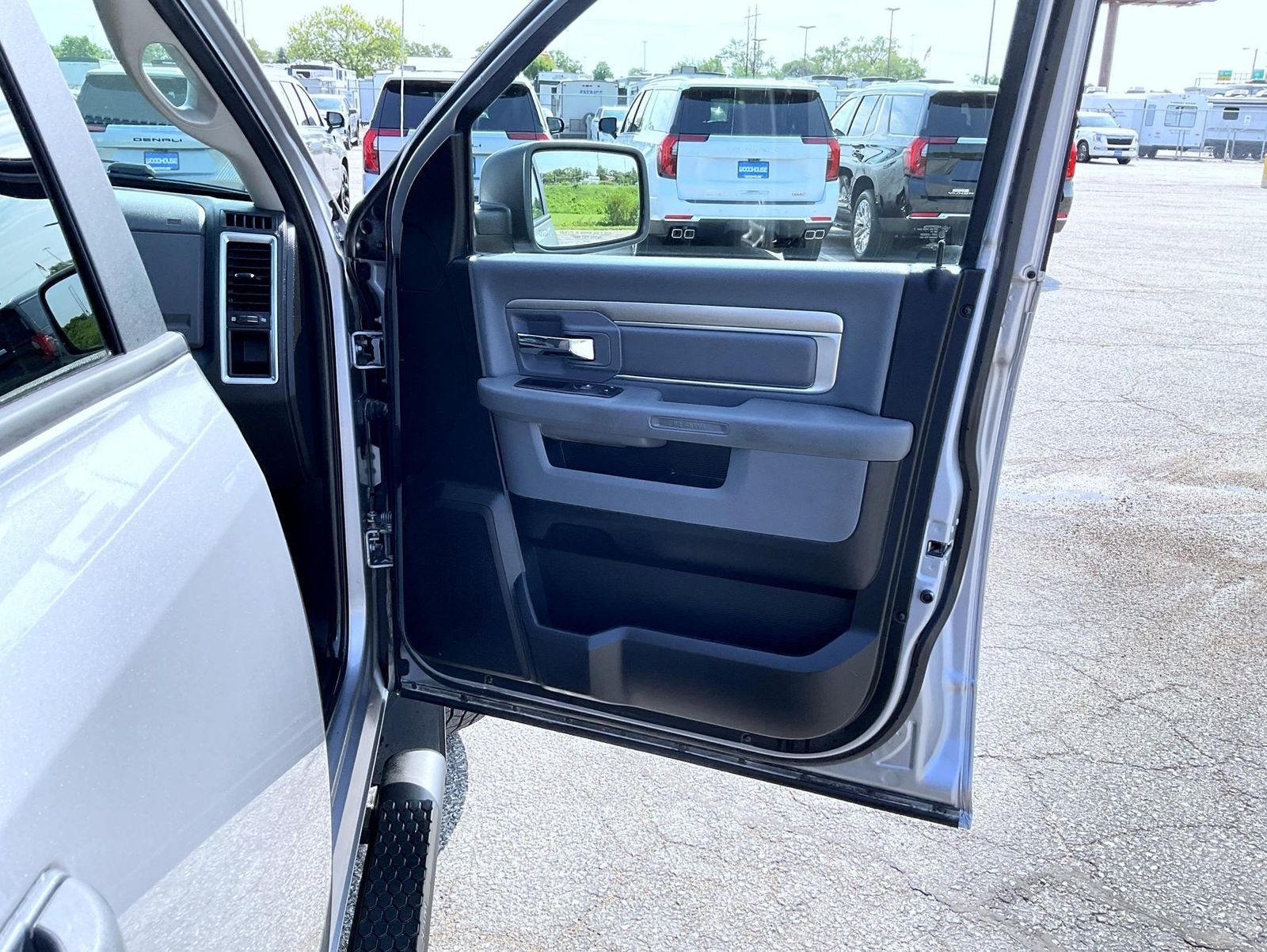 Used 2020 Silver Ram Warlock image 16