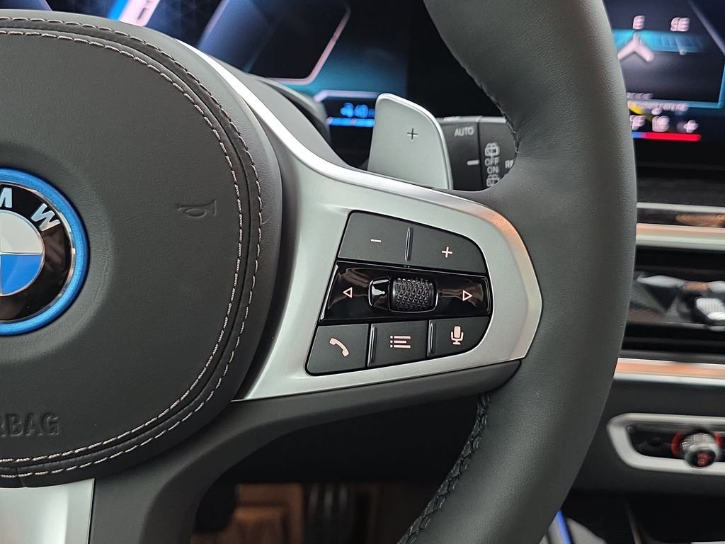 New 2026 Alpine White BMW xDrive50e image 18