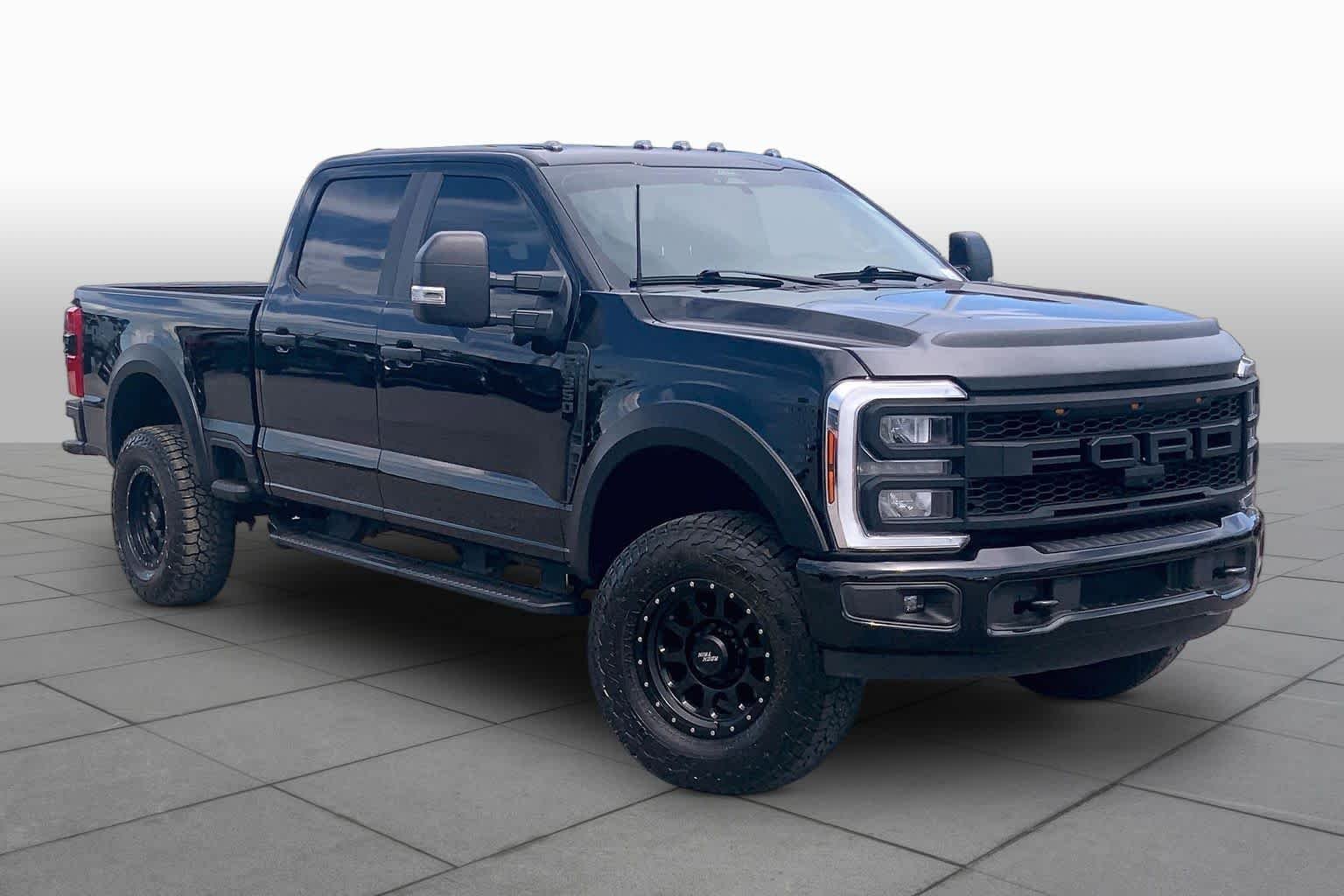 Used 2024 Agate Black Ford XL image 3