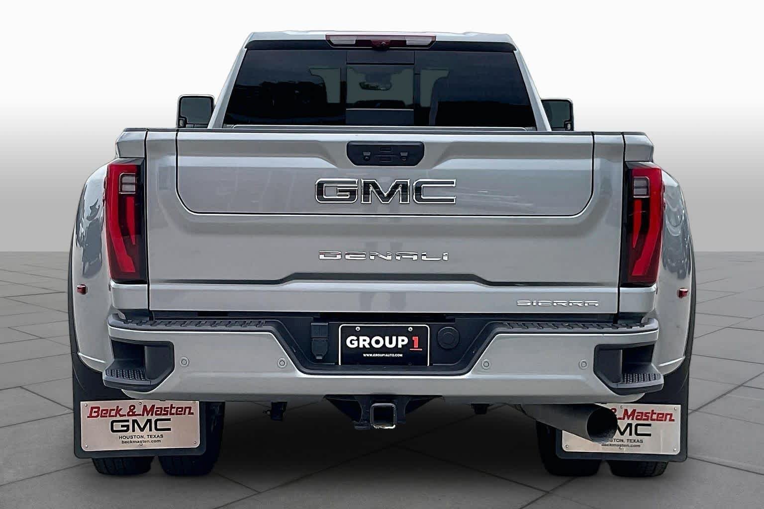 Used 2025 Sterling Metallic GMC Denali Ultimate image 5