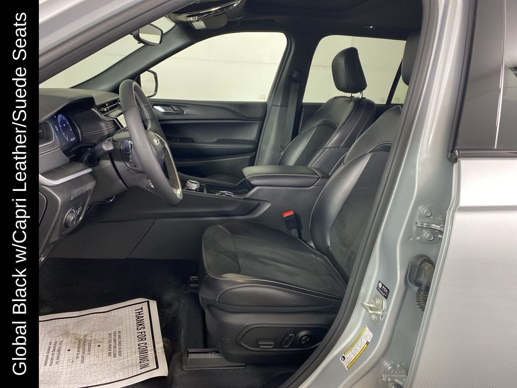 Used 2024 Silver Jeep Altitude X image 10