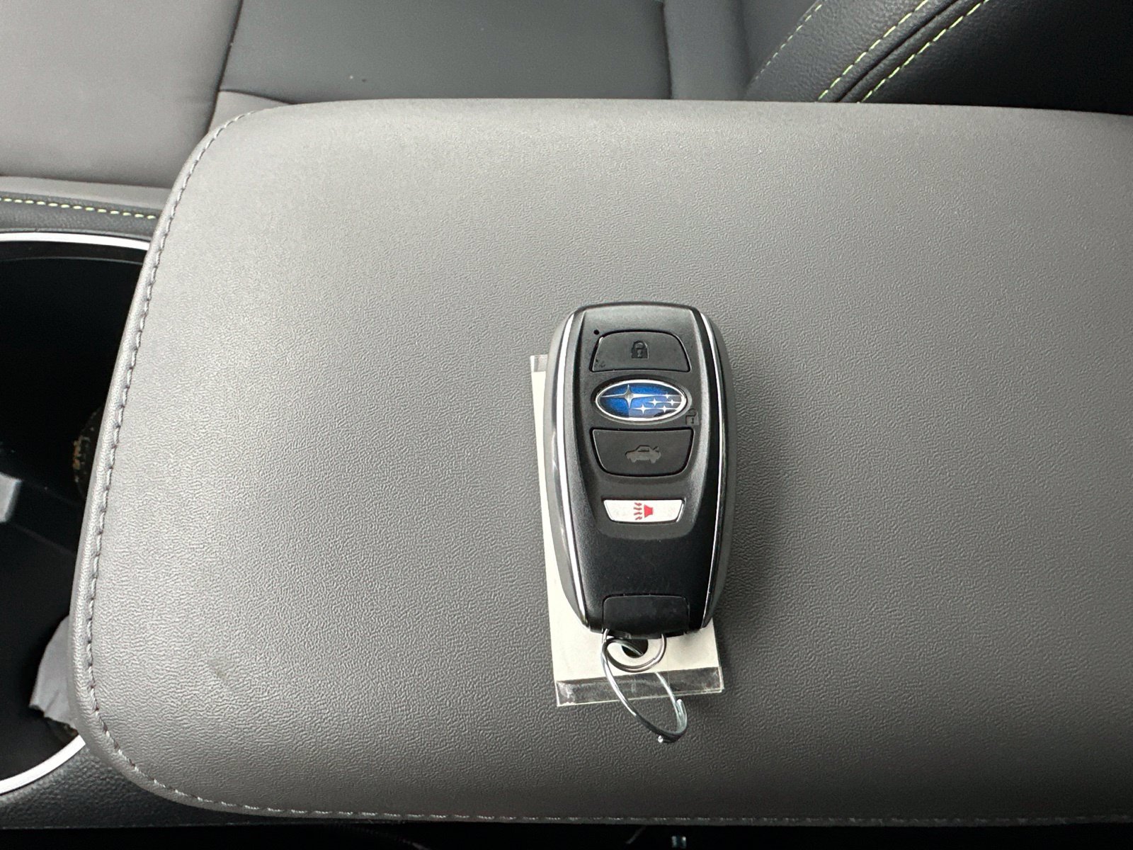 Used 2025 Silver Subaru Onyx Edition image 7