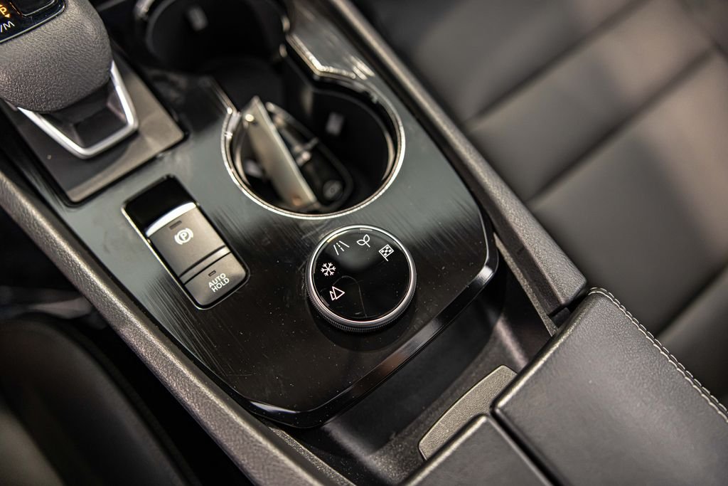 Used 2025 Black Nissan SL image 32