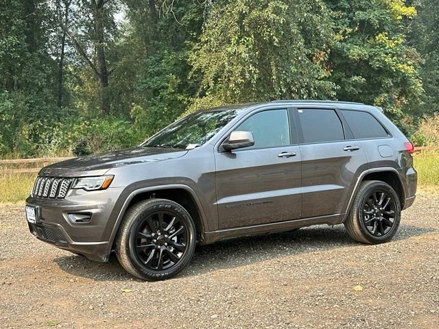 Used 2021 Granite Crystal Metallic Clearcoat Jeep Laredo X image 4