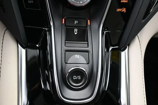 Used 2025 White Acura Technology Package image 38