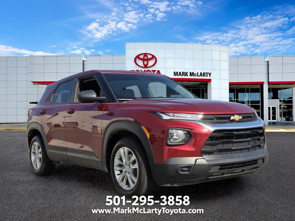 Used 2022 Red Chevrolet LS image 7