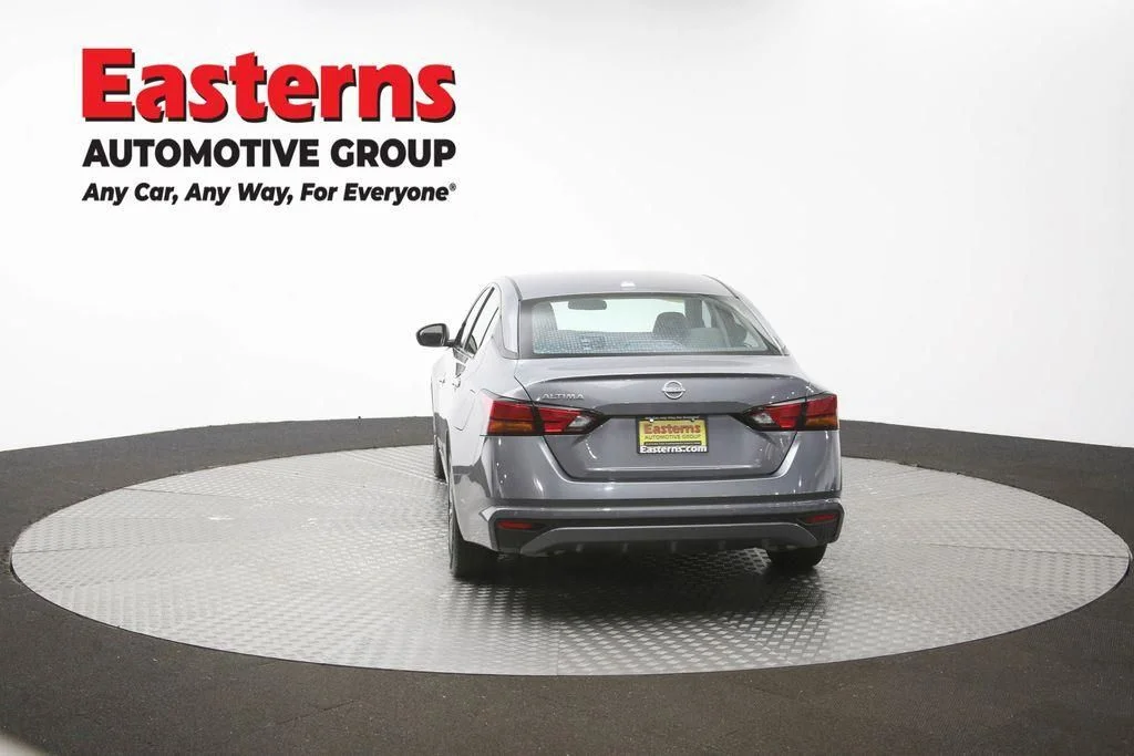 Used 2025 Gray Nissan 2.5 SV image 40