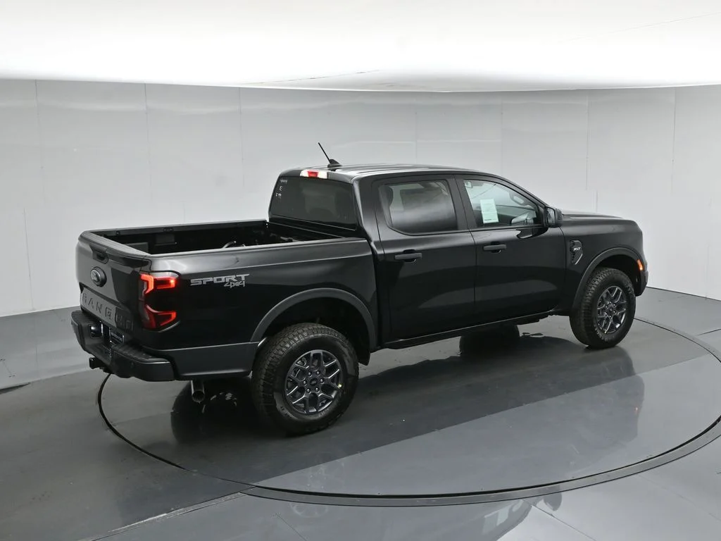 New 2026 Black Ford XLT image 37