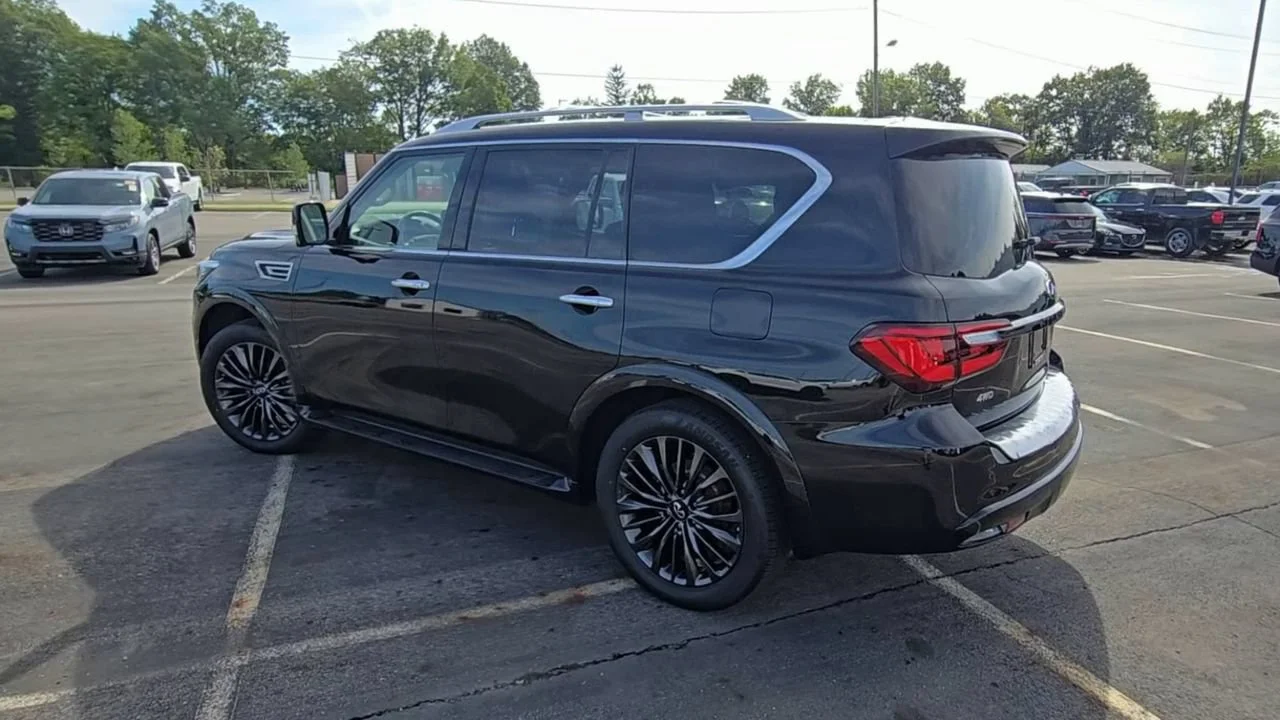Used 2022 Black INFINITI PREMIUM SELECT AWD image 7