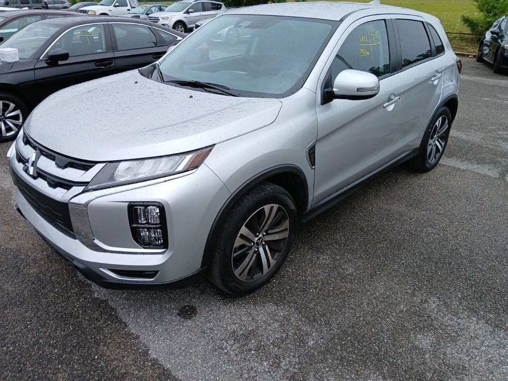 2025 Mitsubishi Outlander Sport's photo