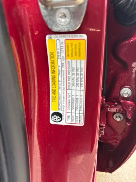 Used 2018 CAJUN RED TINTCOAT Chevrolet LT image 21