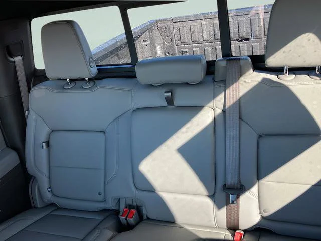 2026 GMC Sierra 1500 SLT - Photo 31