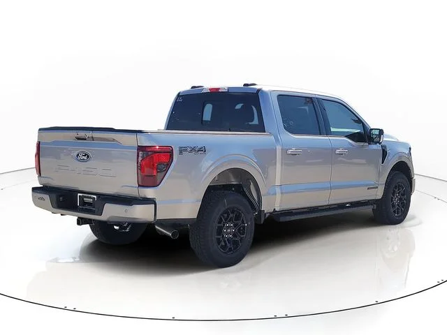 New 2026 Silver Metallic Ford XLT image 5