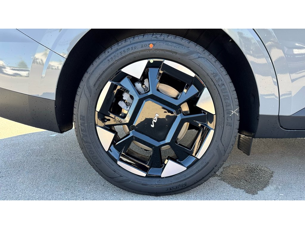 New 2027 Ceramic Silver Kia EX image 29