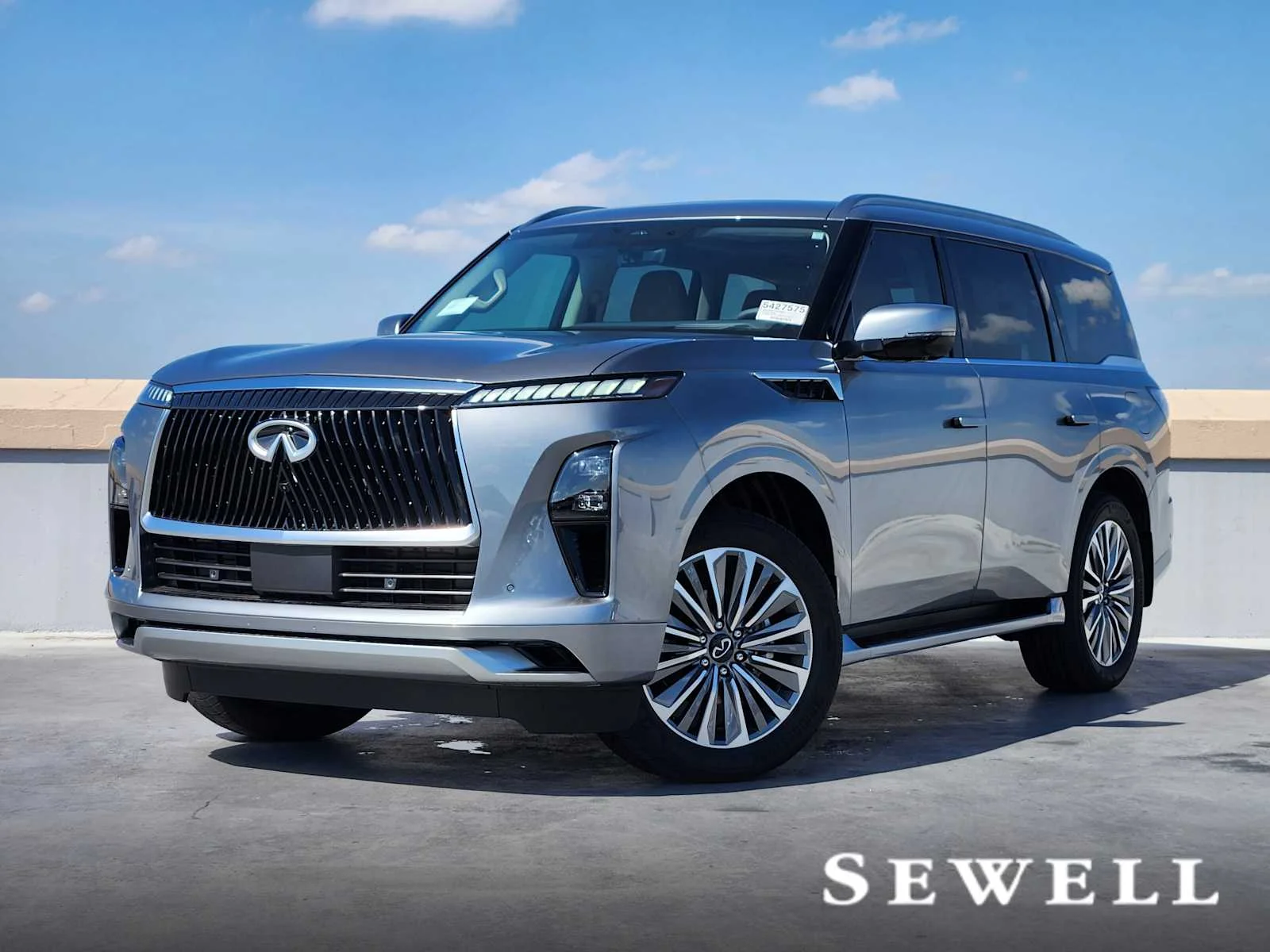 2026 INFINITI QX80 LUXE
