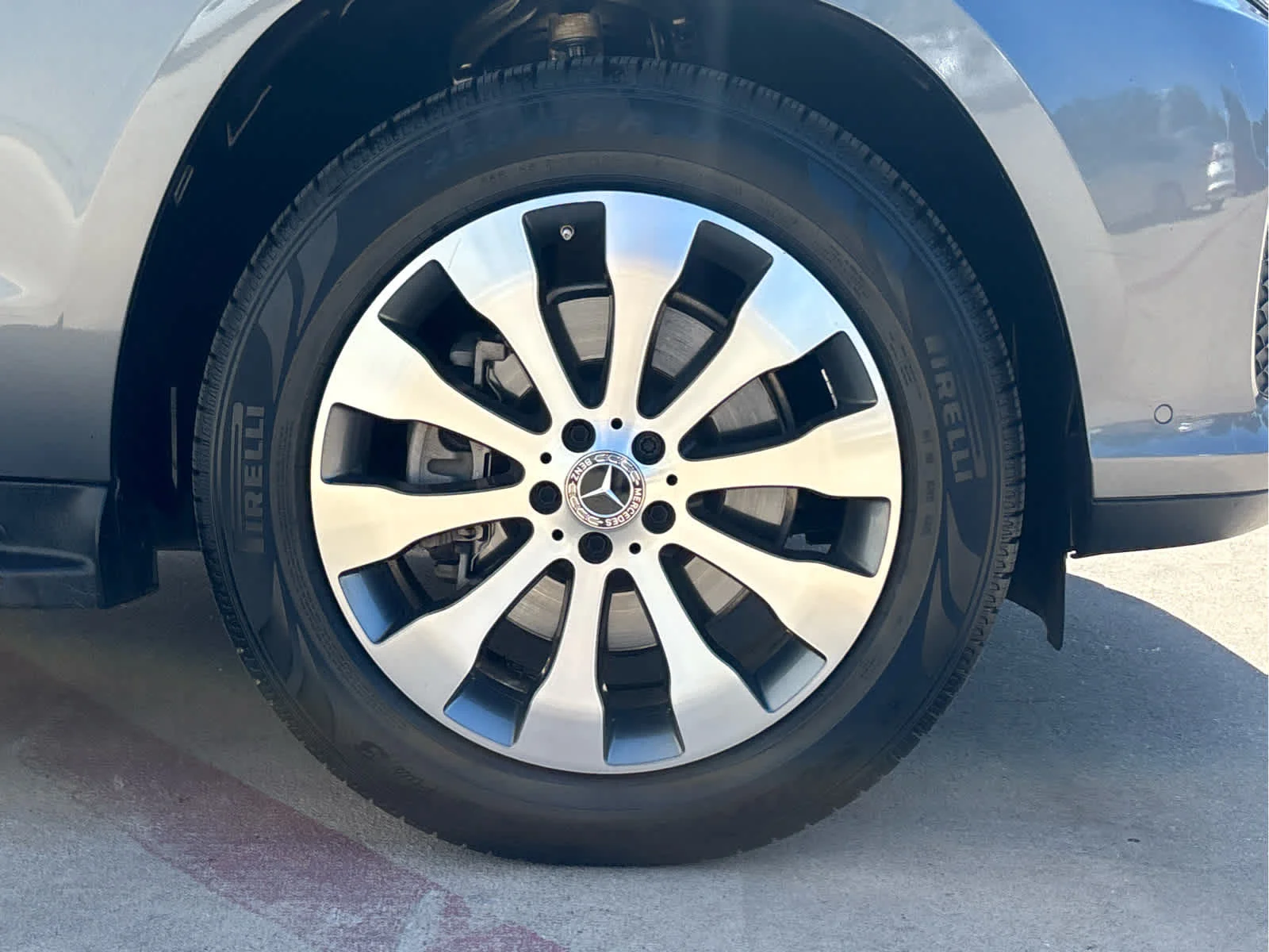 Used 2019  Mercedes-Benz GLS 450 image 8