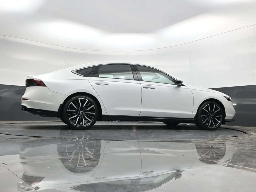 Used 2023  Honda Touring image 38