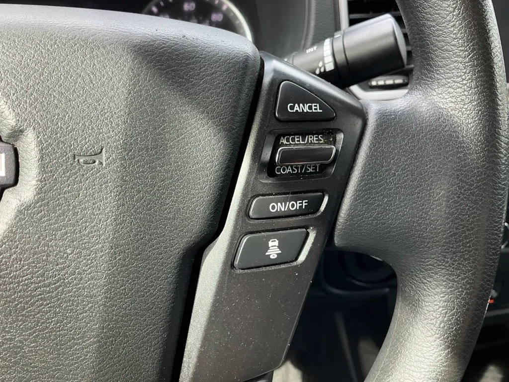 Used 2022 Red Nissan SV image 36