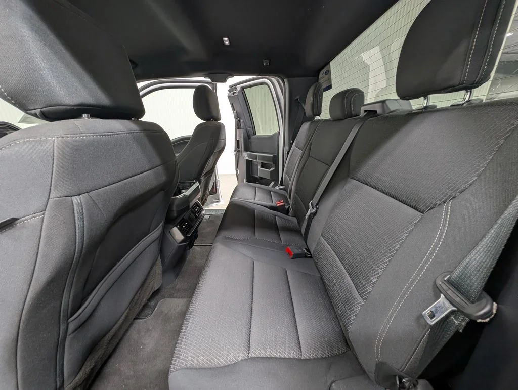 Certified Used 2021 Oxford White Ford XLT image 16