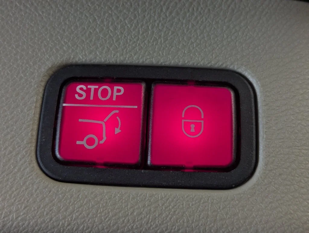 Certified Used 2013 Blue Mercedes-Benz ML 350 image 17