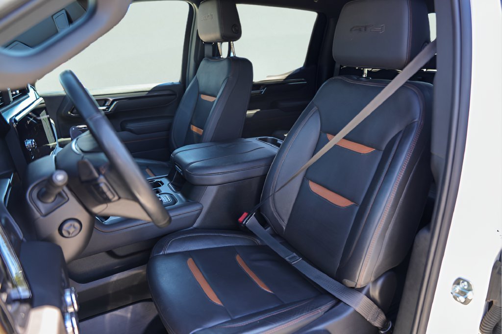 2025 GMC Sierra 1500 AT4 - Photo 9