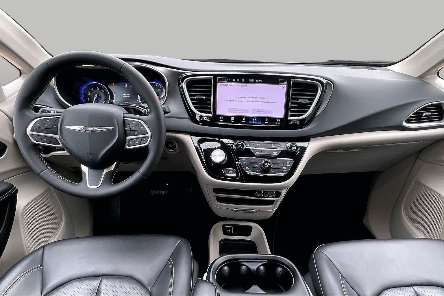 Used 2024 Bright White Clearcoat Chrysler Touring L image 15