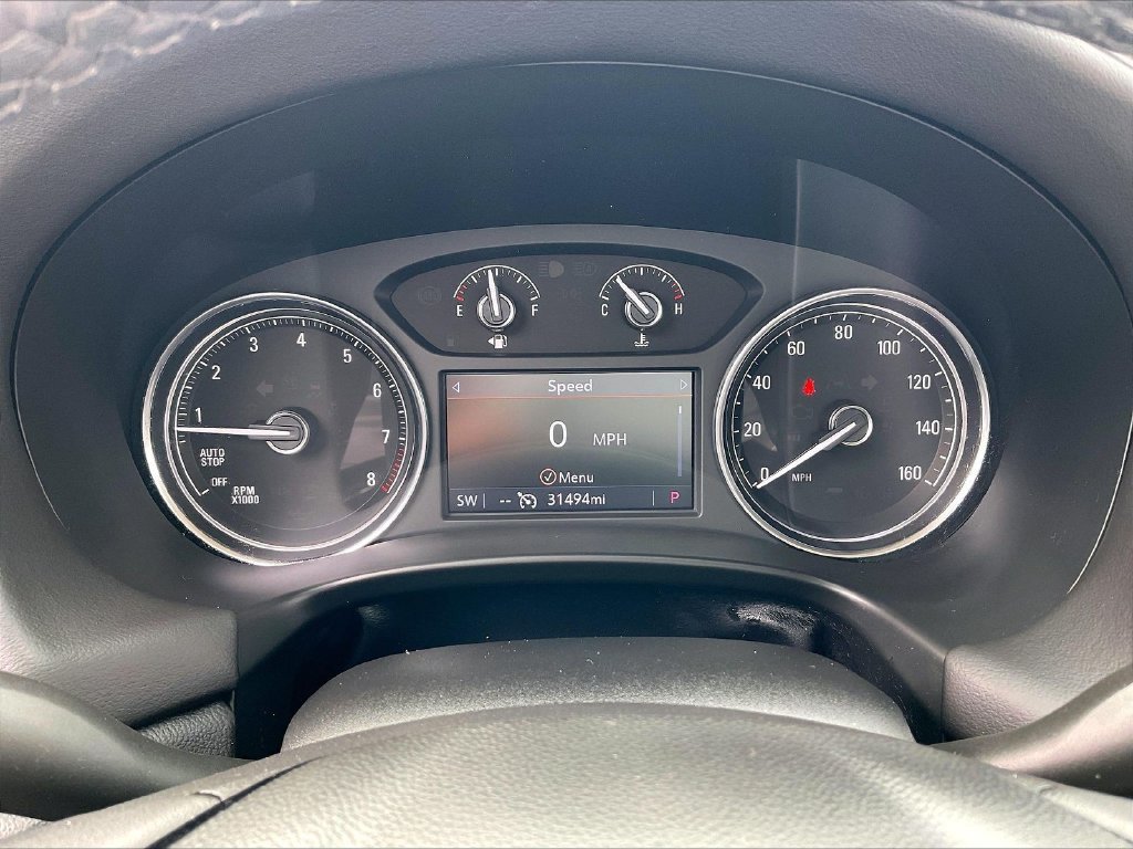 Used 2023 Summit White Buick Essence image 25