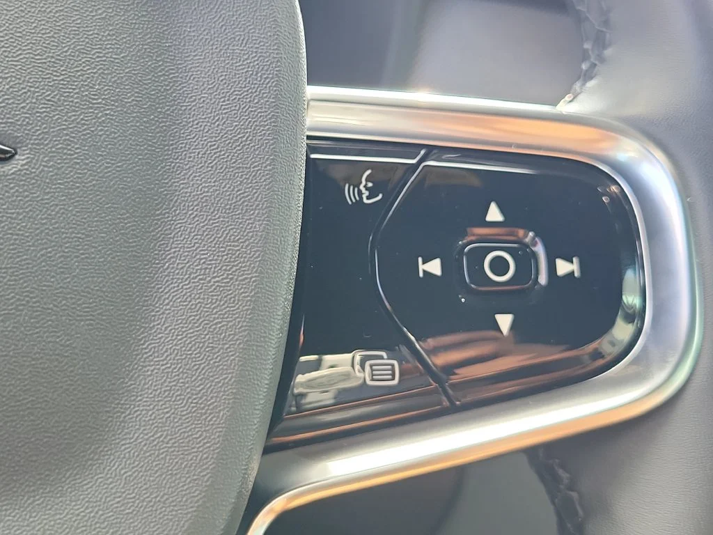 Used 2024 Blue Polestar Long Range Dual Motor image 31