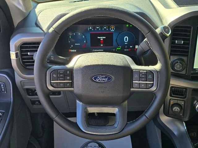 2025 Ford F-150 XLT - Photo 15