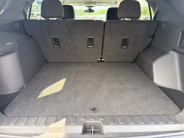 Used 2024 Lakeshore Blue Metallic Chevrolet LT image 5
