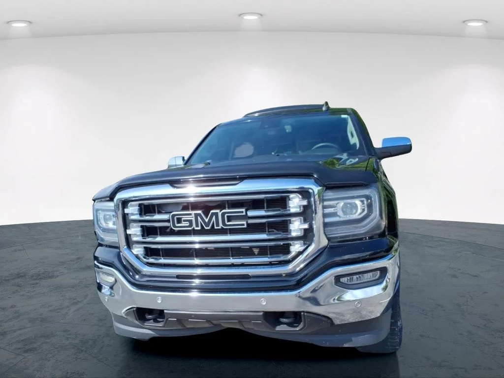 Used 2016 Black GMC SLT image 7