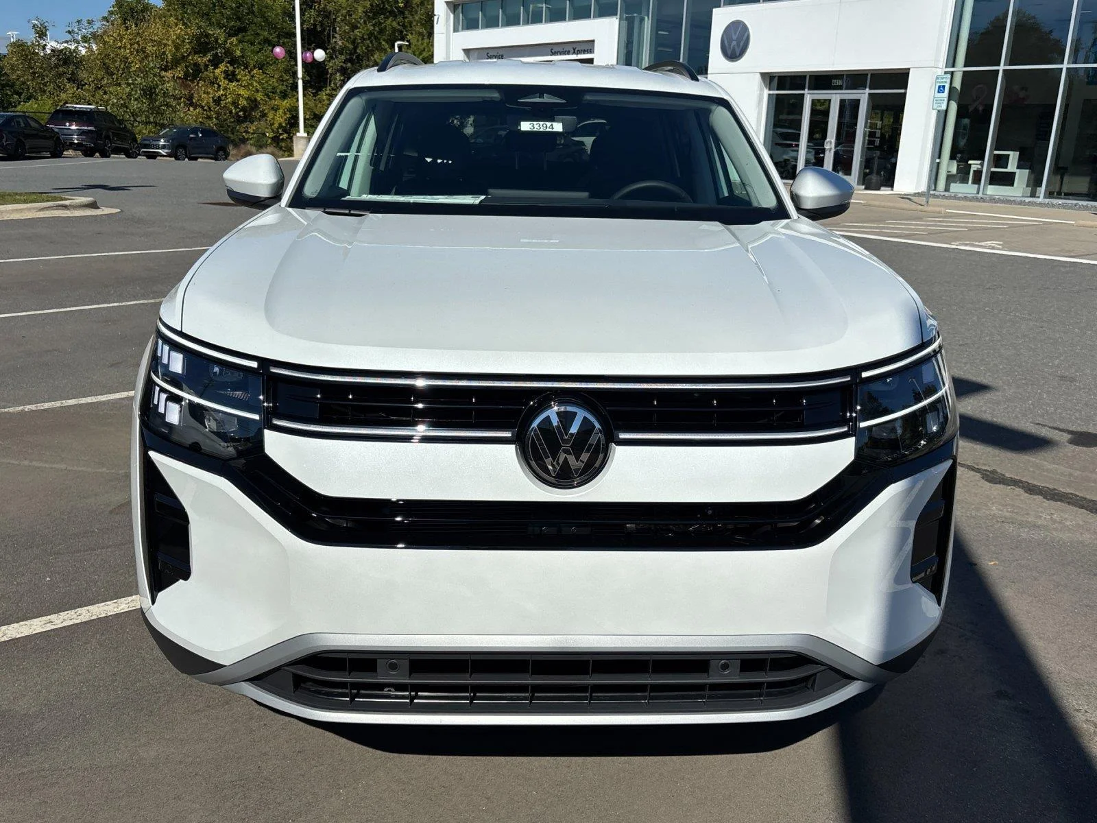 New 2027 Opal White Pearl Volkswagen SE w/Technology image 8