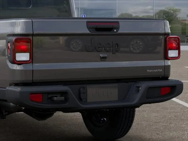 New 2026 Granite Crystal Metallic Clear-Coat Exterior Paint Jeep Sahara image 39