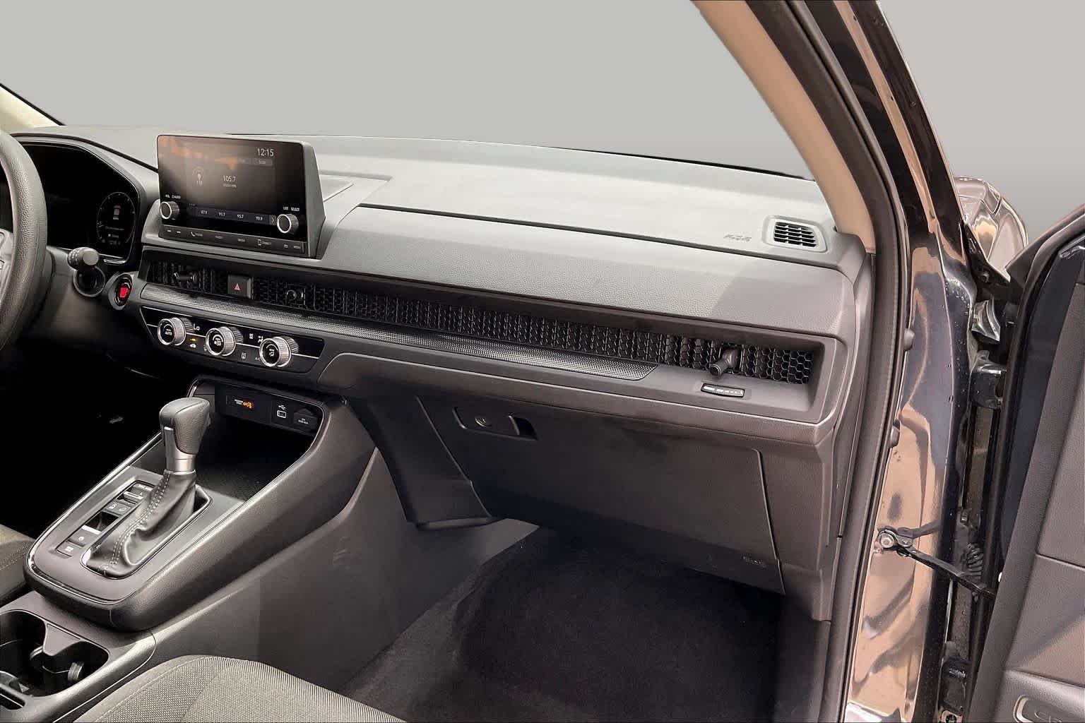 Used 2025 Meteorite Gray Metallic Honda LX image 18