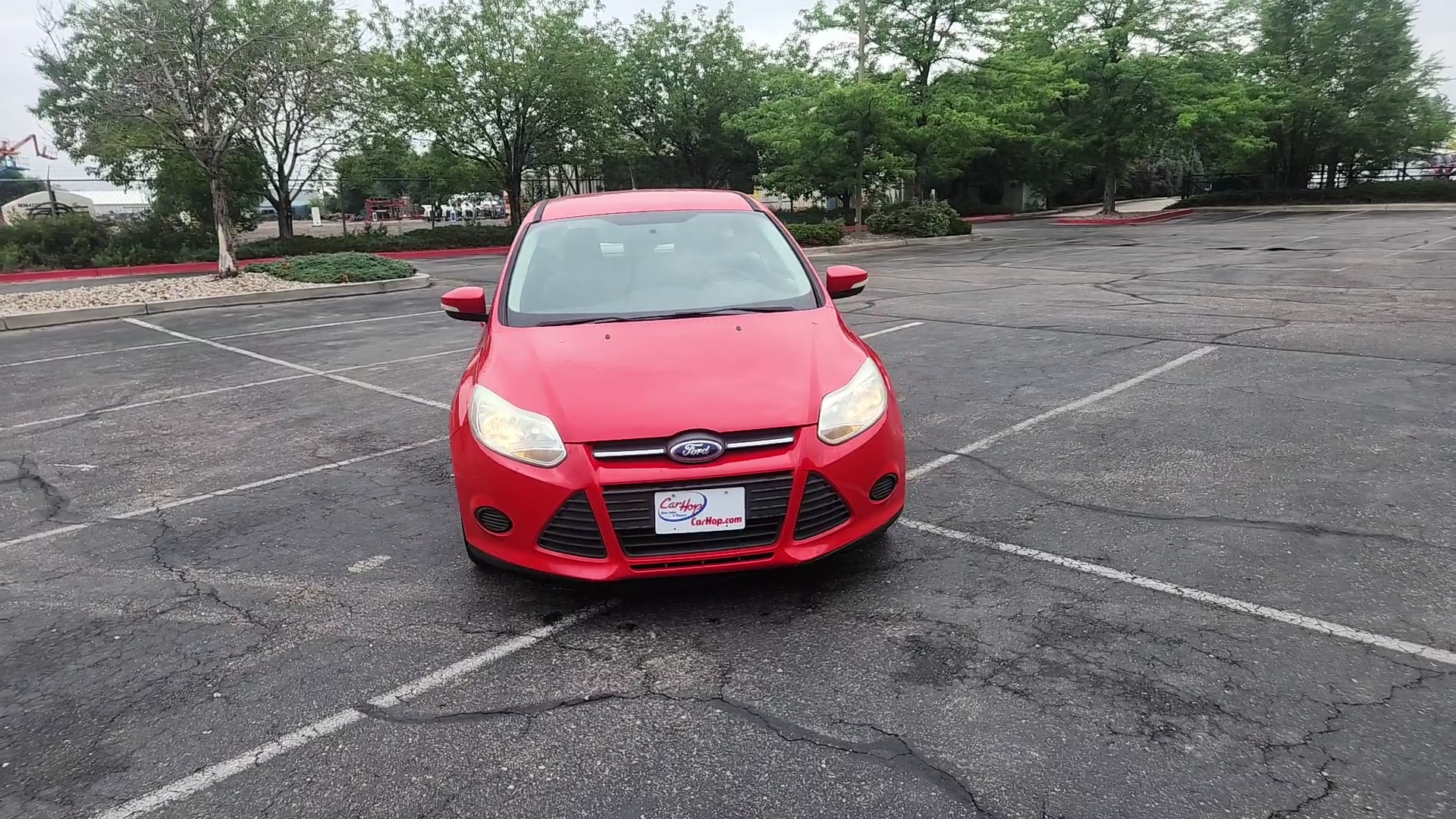 Used 2014 Red Ford SE image 2