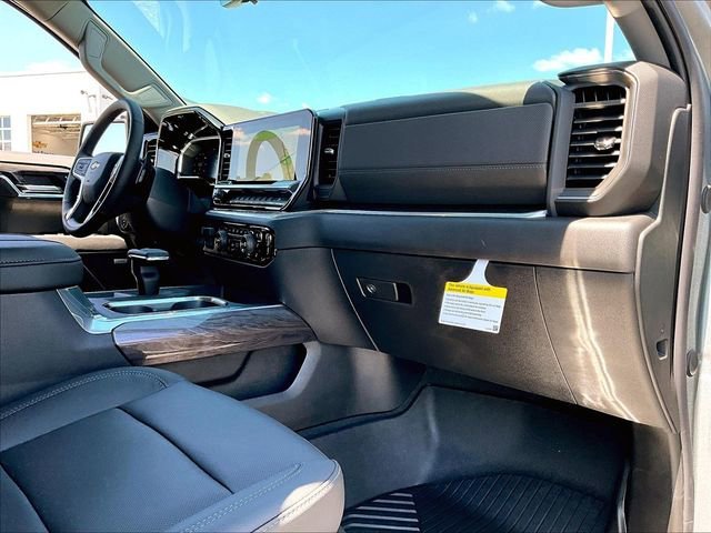 2026 Chevrolet Silverado 1500 LTZ - Photo 9