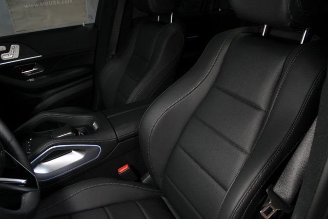 New 2026 MANUFAKTUR Silicon Grey Mercedes-Benz GLE 450 image 29