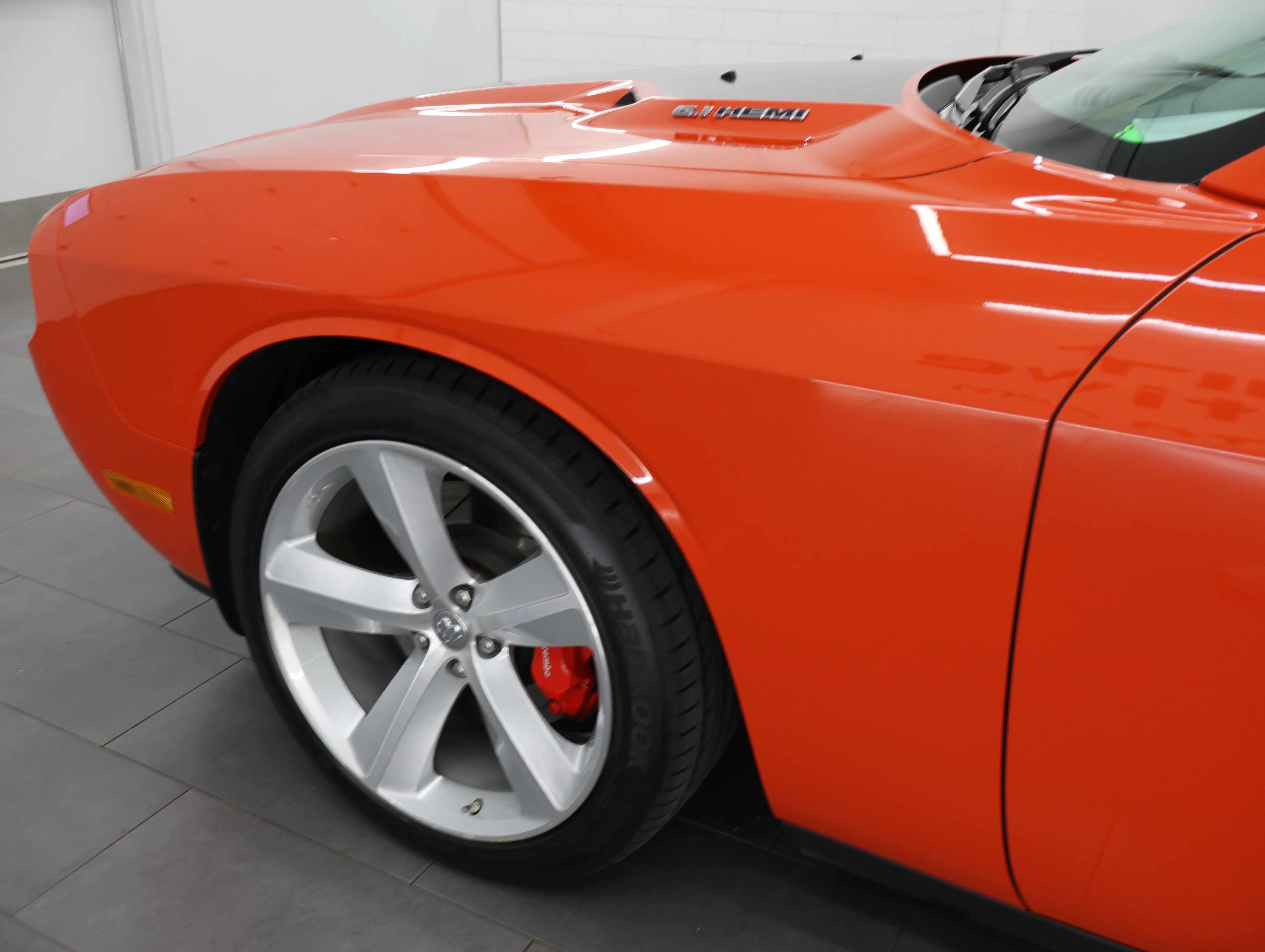 Used 2009 Hemi Orange Pearl Dodge SRT8 image 33