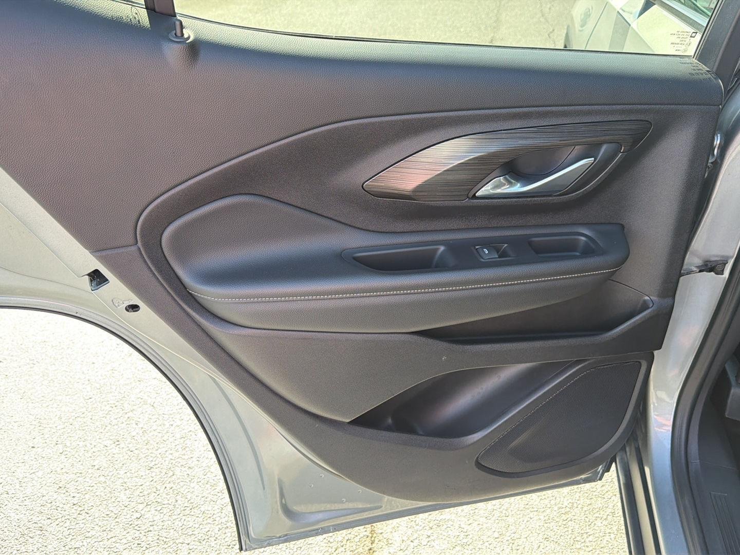 Used 2024 Sterling Metallic GMC SLT image 17