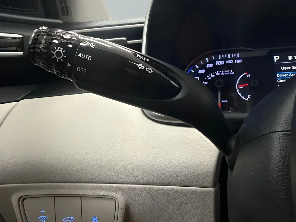 Used 2023 Gray Hyundai SEL image 19