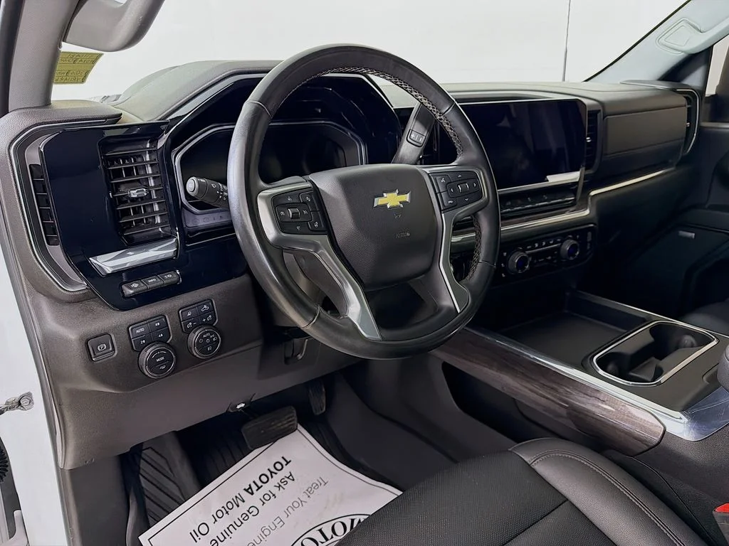 Used 2024 White Chevrolet LTZ image 10