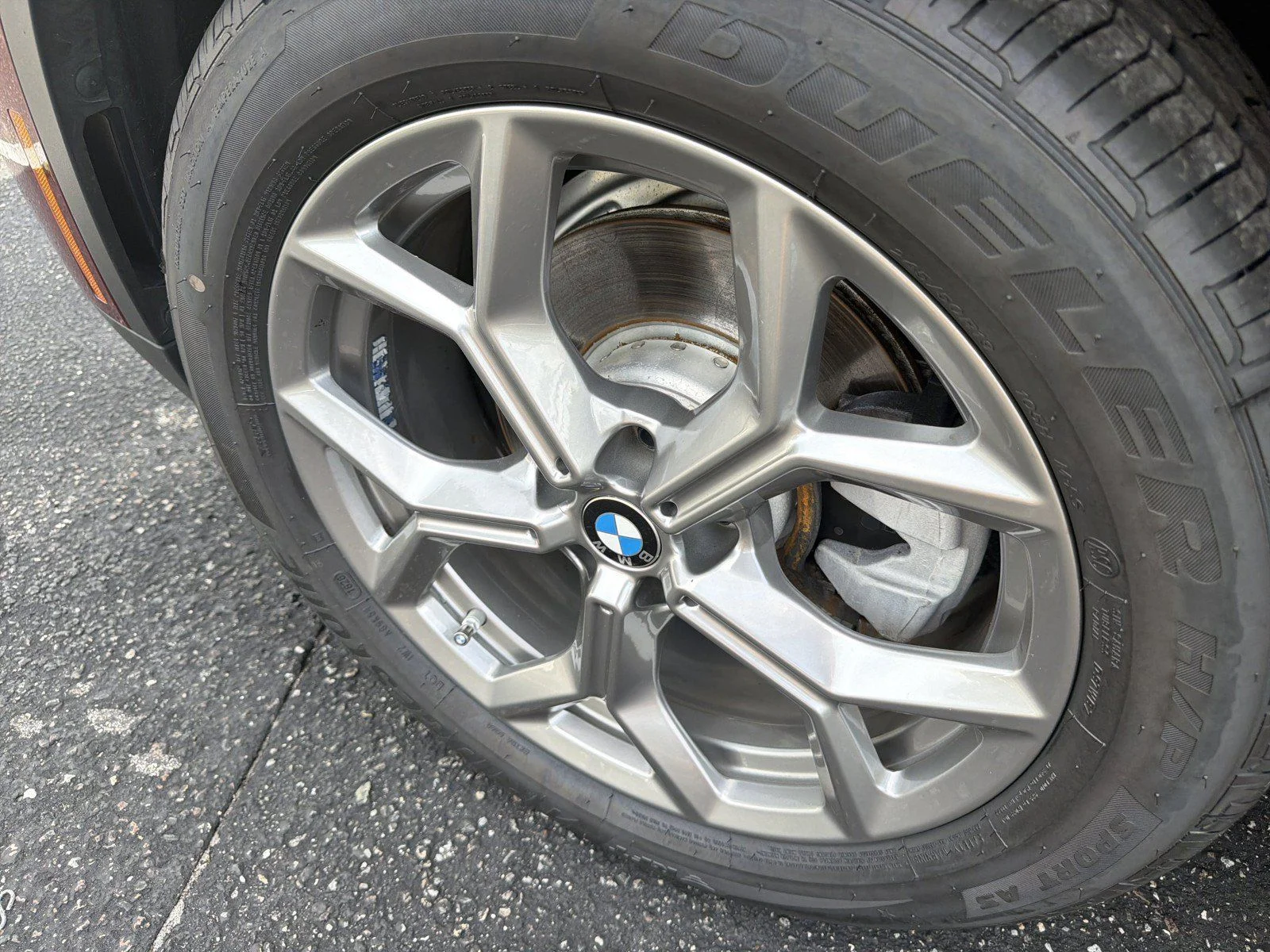 Used 2023 Aventurin Red Metallic BMW sDrive30i image 10