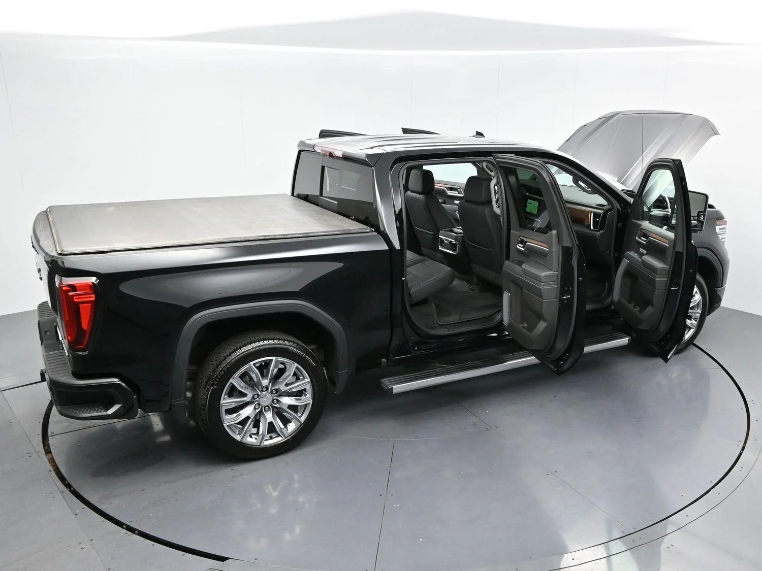 Used 2025 Onyx Black GMC Denali image 43