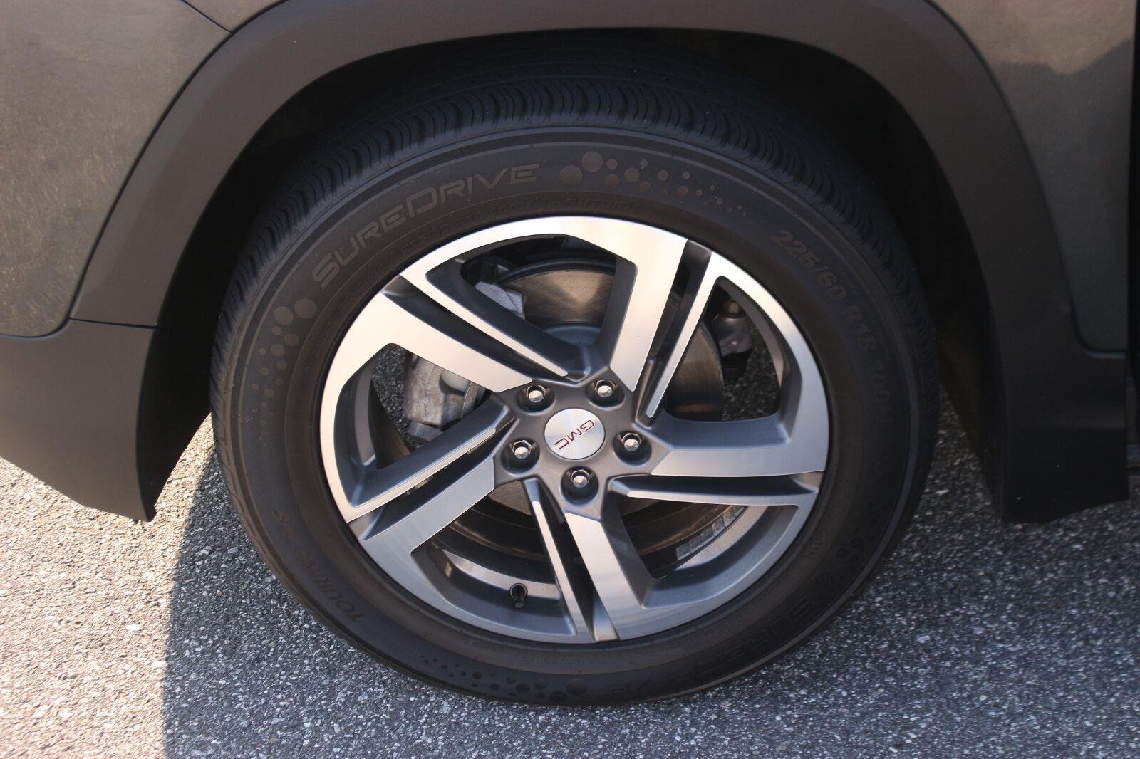 Used 2021 GRAPHITE GRAY METALLIC GMC SLT image 38