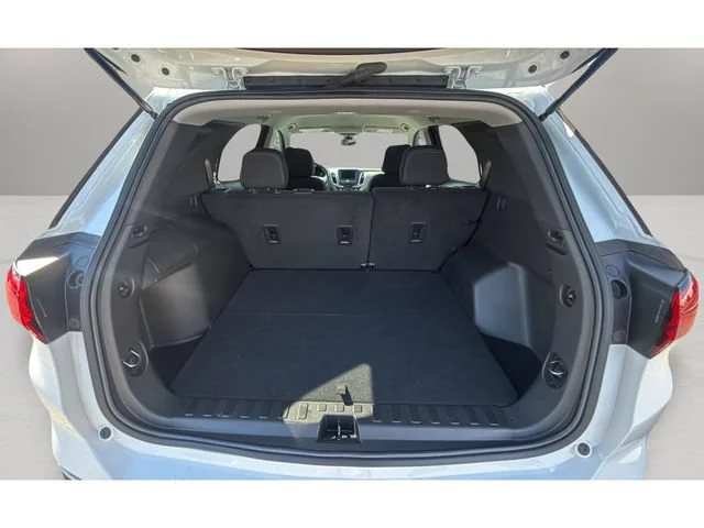 Used 2022 SUMMIT WHITE Chevrolet LS image 30