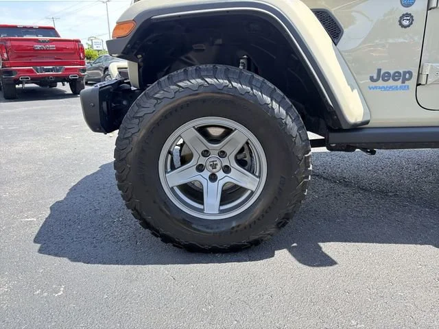 Used 2022 Beige Jeep Unlimited Rubicon 4x4 image 33