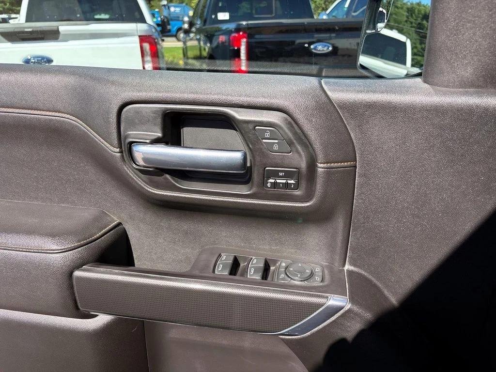 Used 2021 Sky GMC AT4 image 15