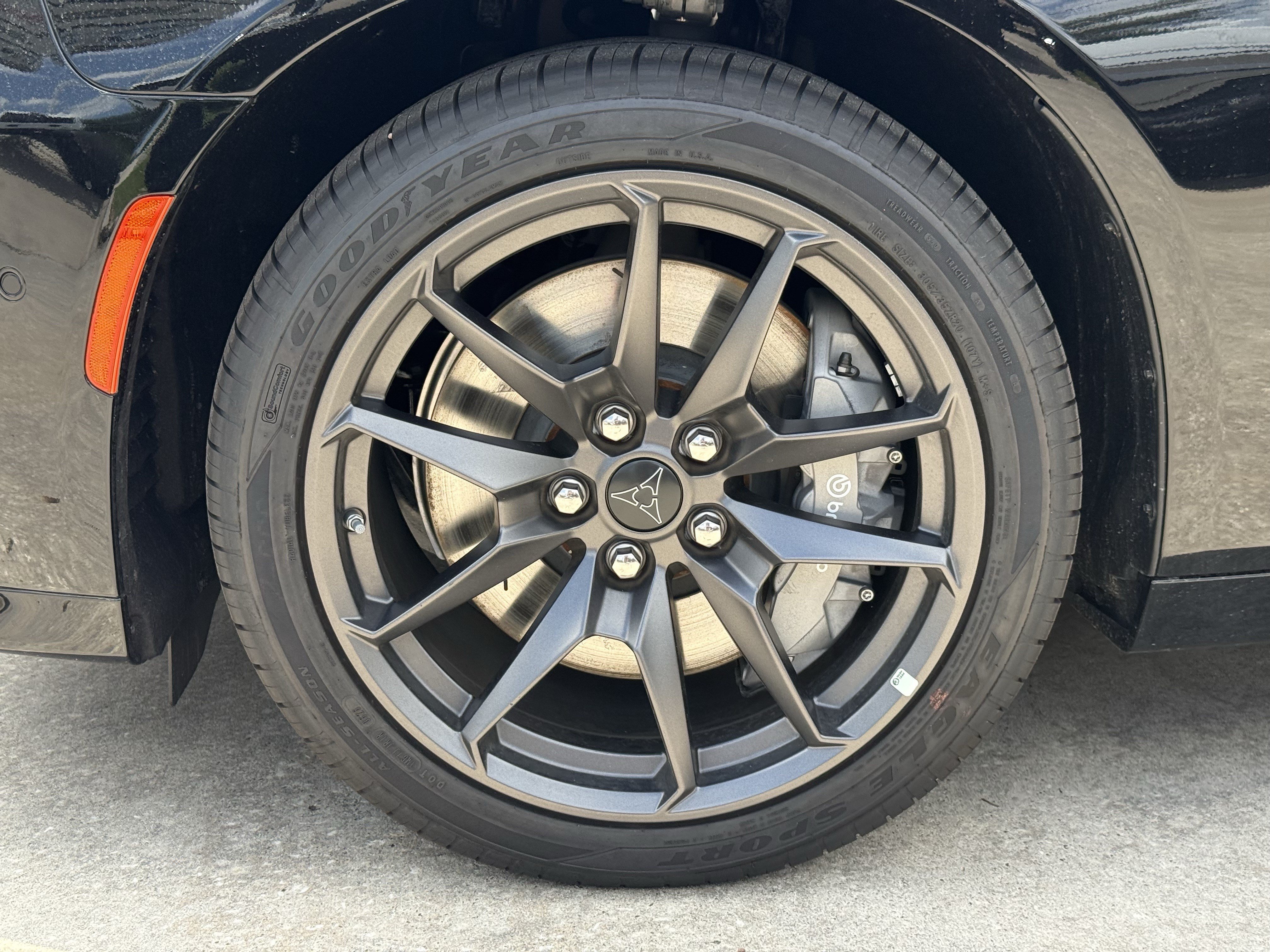 New 2026 Diamond Black Crystal Pearlcoat Dodge Scat Pack Plus image 8
