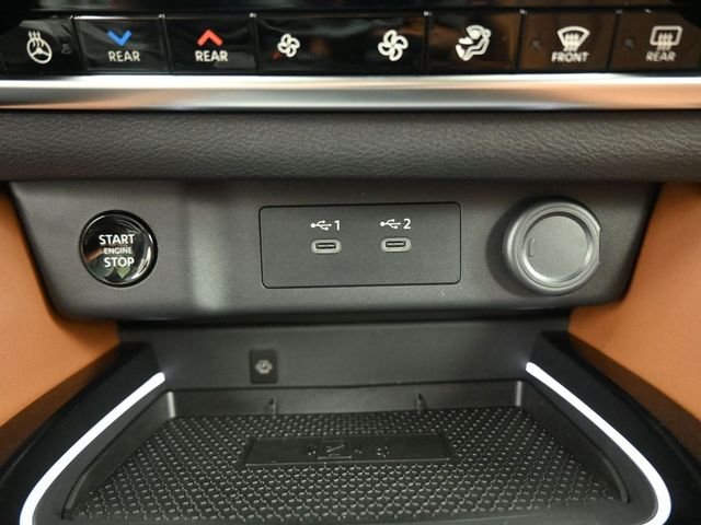 Used 2026 Black Nissan Platinum image 31