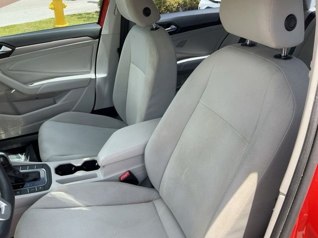 Used 2019 Orange Volkswagen 1.4T S image 17